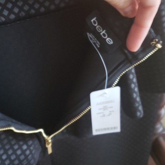 Bebe Tulip Skirt, new with tags - Picture 3 of 4